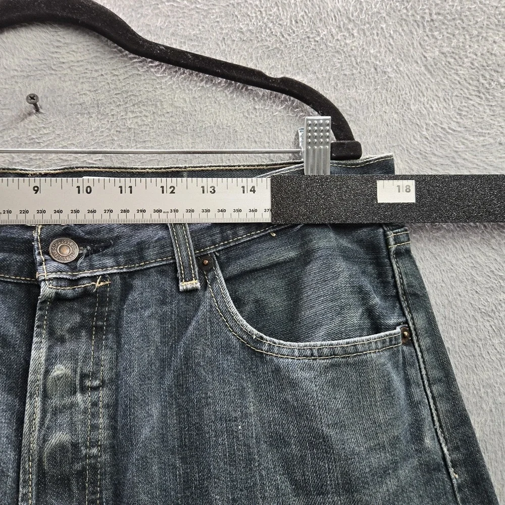Levis ***stains item